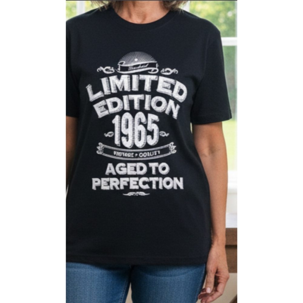 Fruit Of The Loom Black Graphic T-Shirt with White Text, Sm, NWT✔️